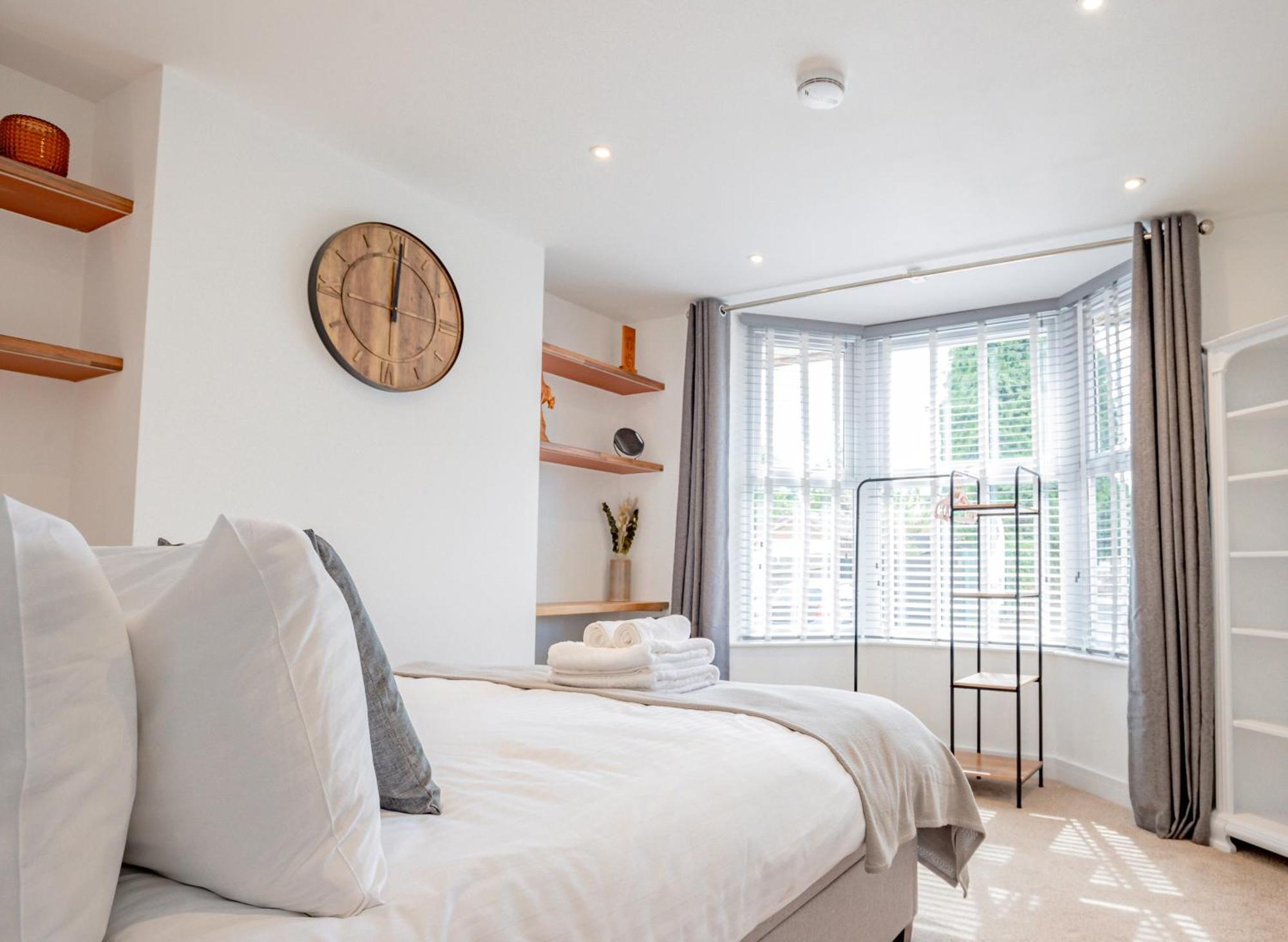 Contemporary Centre With Garden Hereford