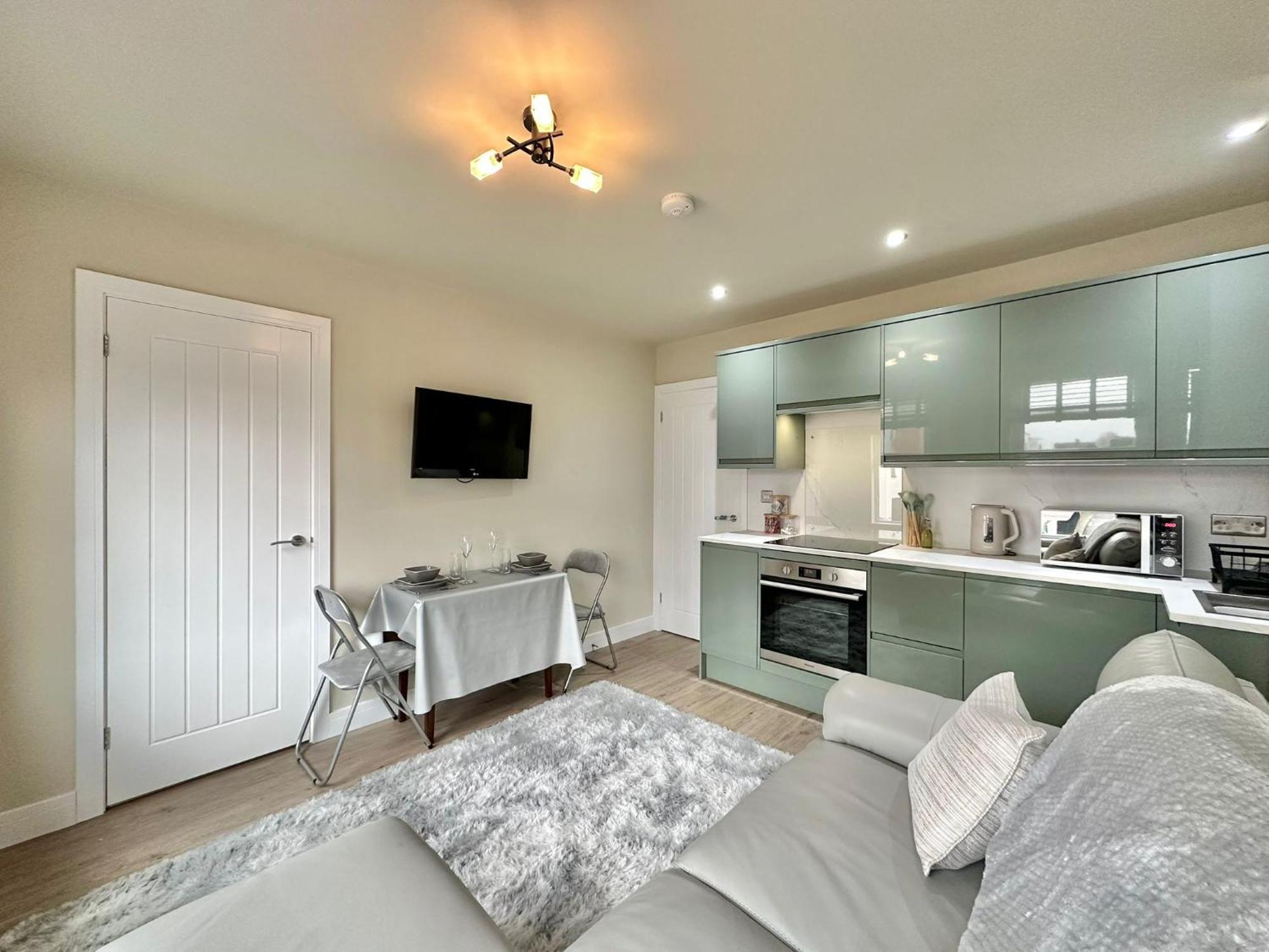 Apartment Contemporary Centre With Garden *