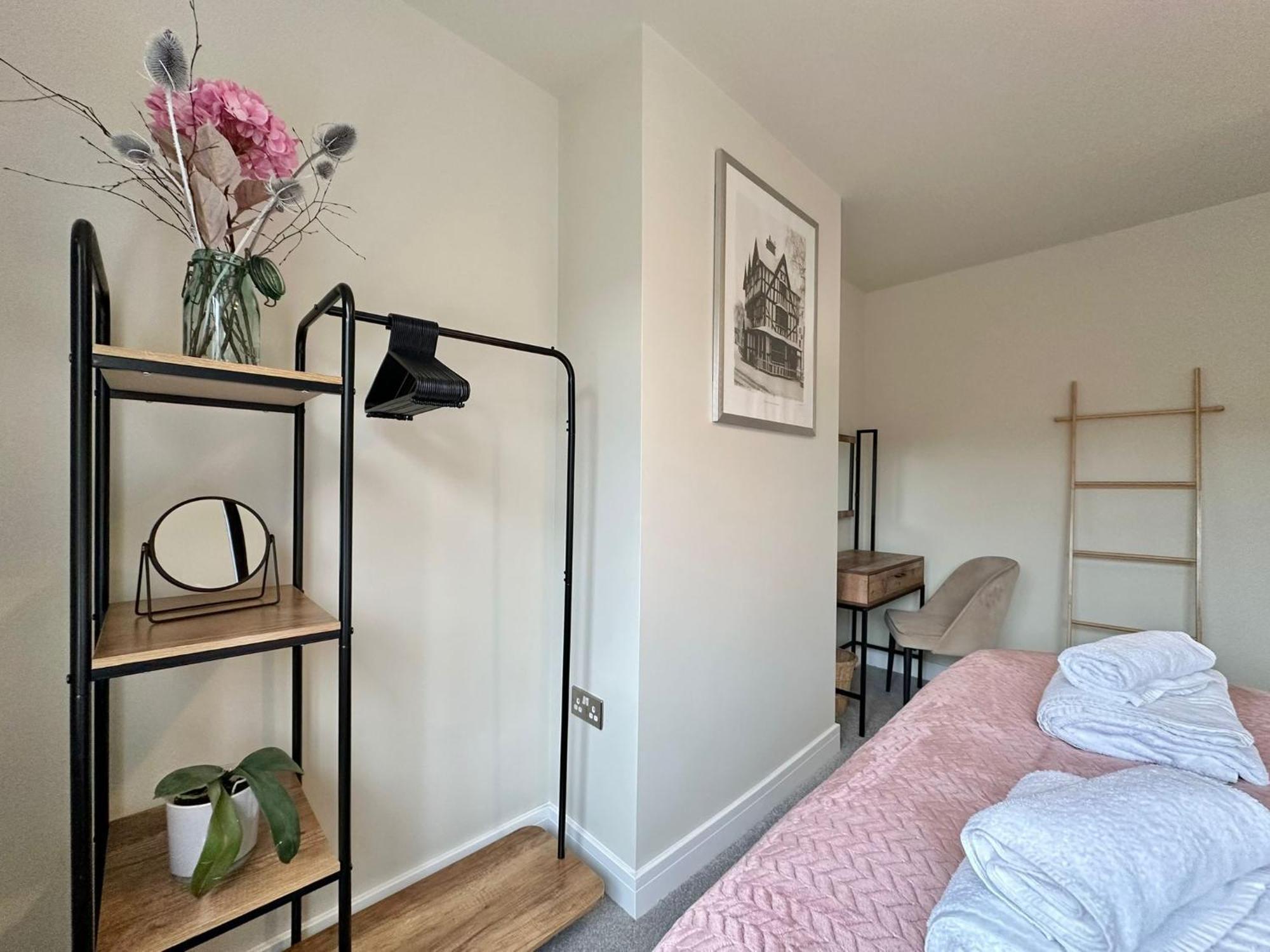Apartment Contemporary Centre With Garden